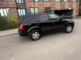 2008 Kia Sorento I Рестайлинг, чёрный, 800000 рублей, вид 4