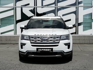 2018 Ford Explorer V Рестайлинг 2, белый, 4070000 рублей, вид 3