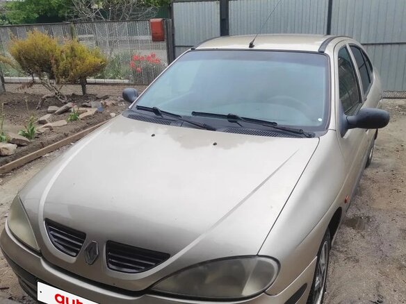 2000 Renault Megane I Рестайлинг, бежевый, 230000 рублей