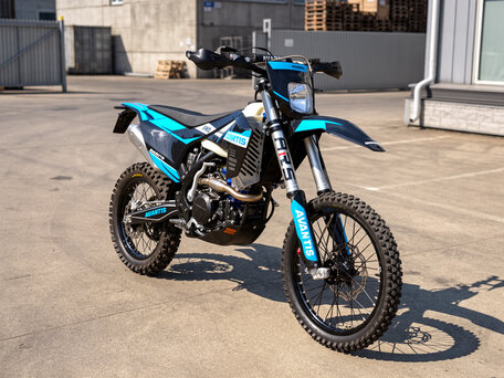 2026 Avantis Enduro 250 Pro/Carb, чёрный, 189200 рублей, вид 1