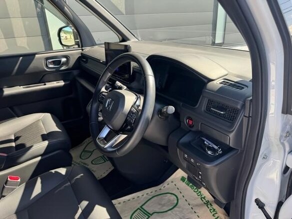 2023 Honda Stepwgn VI, белый, 2125000 рублей - вид 12
