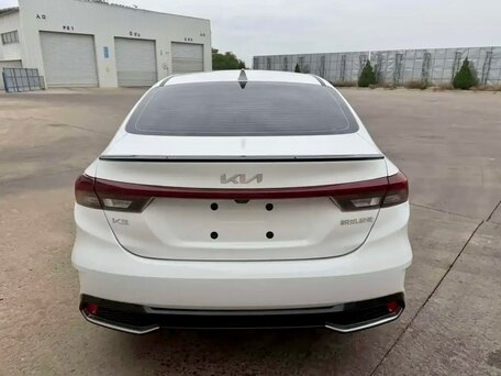2023 Kia K3 II (China Market) Рестайлинг, белый, 1800000 рублей, вид 5