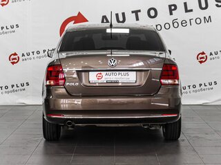 2016 Volkswagen Polo V Рестайлинг, коричневый, 1049000 рублей, вид 4