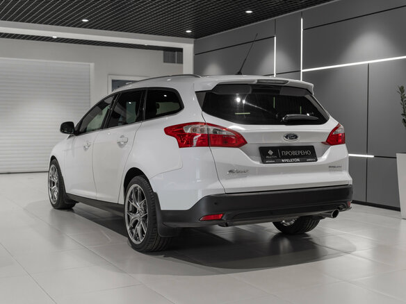 2014 Ford Focus III, белый, 1075000 рублей - вид 3