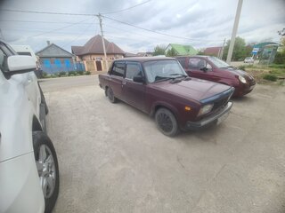 2008 Lada (ВАЗ) 2105, пурпурный, 140000 рублей, вид 1