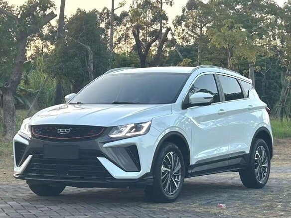 2022 Geely Binyue I Рестайлинг, белый, 1350000 рублей