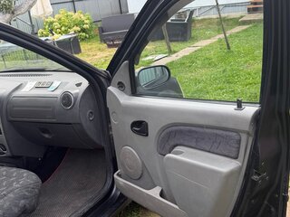 2006 Renault Logan I, серый, 216000 рублей, вид 4