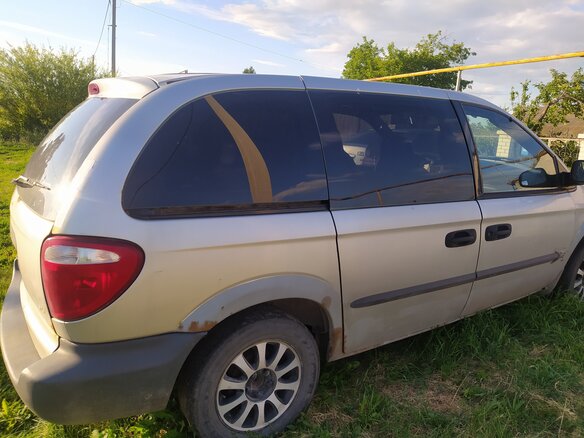 2003 Dodge Caravan 4-speed IV, серый, 400000 рублей - вид 16