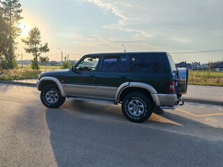 1999 Nissan Patrol V (Y61), зелёный, 850000 рублей, вид 1
