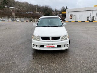 1999 Nissan Bassara, белый, 470000 рублей, вид 2
