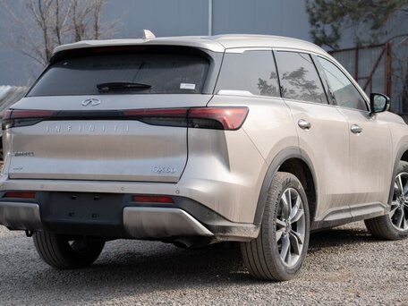 2026 Infiniti QX60 II, бежевый, 5500000 рублей, вид 2