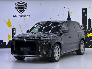 Voyah Taishan X8