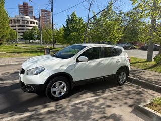 2011 Nissan Qashqai I Рестайлинг, белый, 1145000 рублей, вид 2