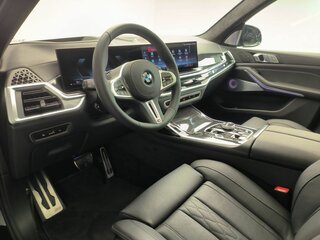 2026 BMW X7 M60i I (G07) Рестайлинг, чёрный, 24400000 рублей, вид 4
