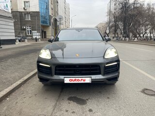 2018 Porsche Cayenne III, серый, 5750000 рублей, вид 3