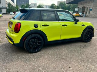 2022 Mini Hatch Cooper S III (F55/F56) Рестайлинг 2, зелёный, 3350000 рублей, вид 5