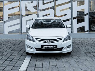 2015 Hyundai Solaris I Рестайлинг, белый, 899000 рублей, вид 3