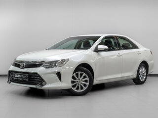 2016 Toyota Camry VII (XV50) Рестайлинг, белый, 2420000 рублей, вид 1