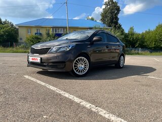2015 Kia Rio III Рестайлинг, коричневый, 910000 рублей, вид 1