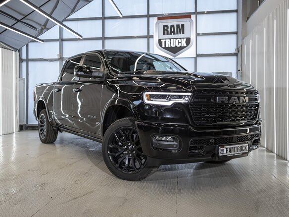 2026 Ram 1500 Crew Cab V Рестайлинг, чёрный - вид 24