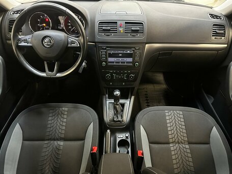 2014 Skoda Yeti I Рестайлинг, коричневый, 1355000 рублей, вид 5