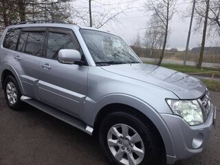 2011 Mitsubishi Pajero IV Рестайлинг 1, серебристый, 2100000 рублей, вид 2