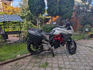2016 MV Agusta Turismo Veloce 800, белый, 900000 рублей, вид 4