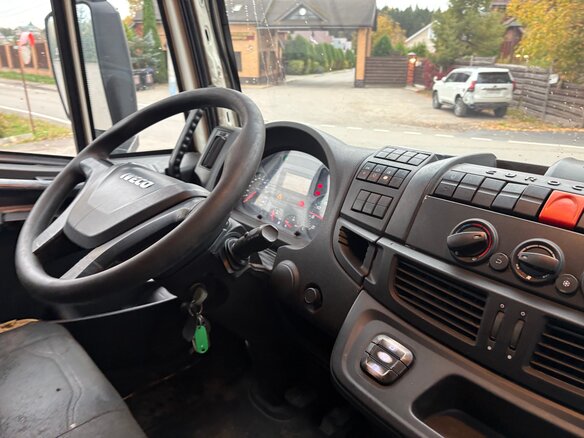 2017 Iveco EuroCargo, белый, 2400000 рублей - вид 14