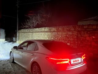 2018 Toyota Camry VIII (XV70), белый, 1850000 рублей, вид 5