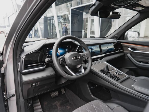 2026 Geely Monjaro I Рестайлинг, серебристый, 4553999 рублей - вид 14