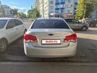 2011 Chevrolet Cruze I, серебристый, 550000 рублей, вид 3