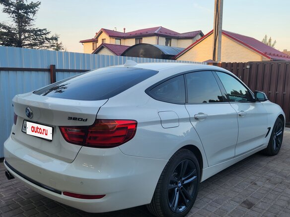2015 BMW 3 серии Gran Turismo 320d xDrive VI (F3x), белый, 1900000 рублей - вид 13