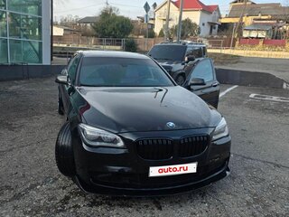 2010 BMW 7 серии Long 740Li V (F01/F02/F04), чёрный, 1800000 рублей, вид 3