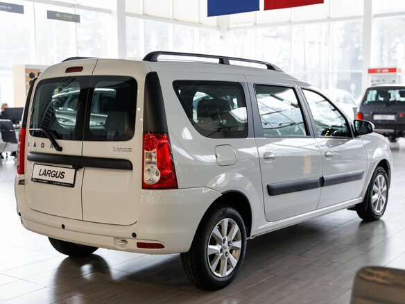 2026 Lada (ВАЗ) Largus I Рестайлинг, белый - вид 5