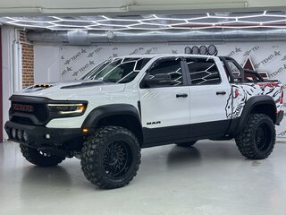2023 Ram 1500 Crew Cab TRX V, белый, 14900000 рублей, вид 3