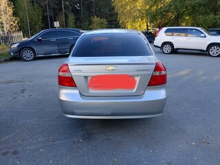 2009 Chevrolet Aveo I Рестайлинг, серебристый, 320000 рублей, вид 2