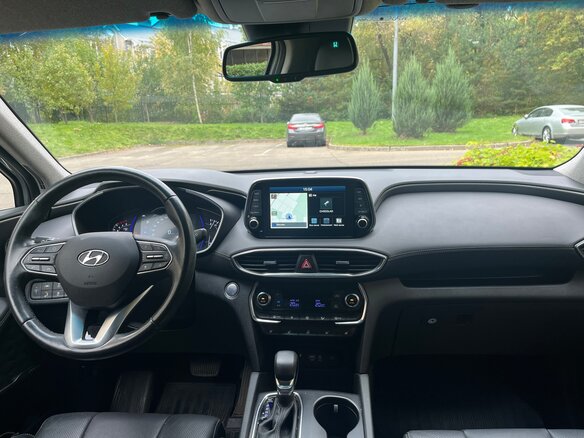2019 Hyundai Santa Fe IV, серый, 4200000 рублей - вид 10