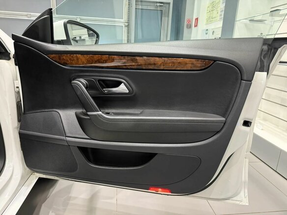 2011 Volkswagen Passat CC I, белый, 999000 рублей - вид 24