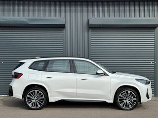 2026 BMW X1 Long 25Li xDrive III (U11/U12), белый, 5850000 рублей, вид 5