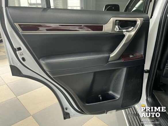 2017 Lexus GX 460 II Рестайлинг, белый, 5529000 рублей - вид 16
