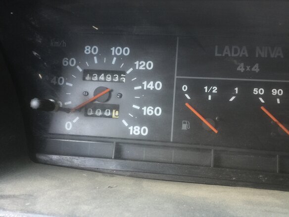 1999 Lada (ВАЗ) 2121 (4x4) I Рестайлинг, белый, 140000 рублей - вид 3