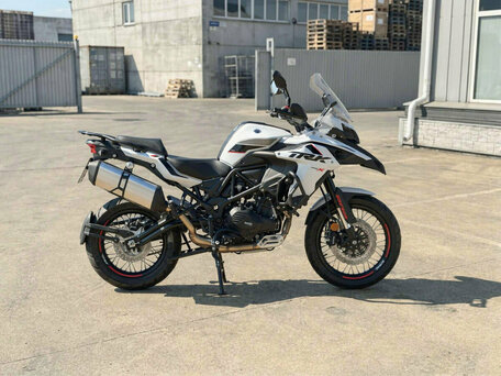 2026 Benelli TRK 502 X, чёрный, 532200 рублей, вид 3