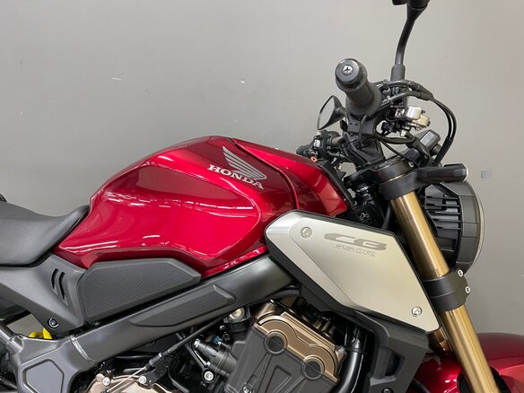 2021 Honda CB 650R, красный, 840000 рублей - вид 14