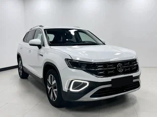 2023 Volkswagen Tayron I Рестайлинг, белый, 2454765 рублей, вид 3