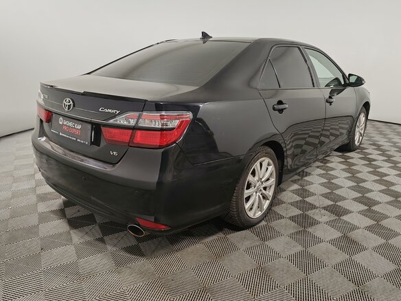 2017 Toyota Camry VII (XV50) Рестайлинг, чёрный, 1849000 рублей - вид 4
