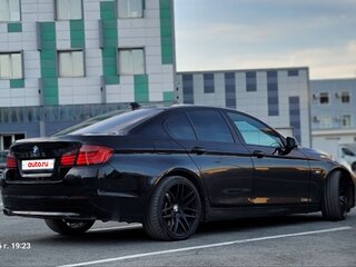 2013 BMW 5 серии 530d xDrive VI (F10/F11/F07), чёрный, 1900000 рублей, вид 4