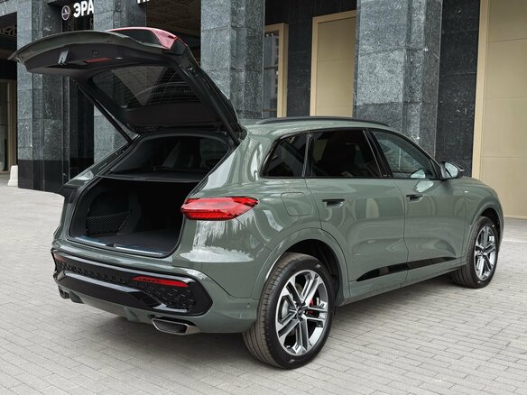 2026 Audi Q5 L III (GU), зелёный - вид 14