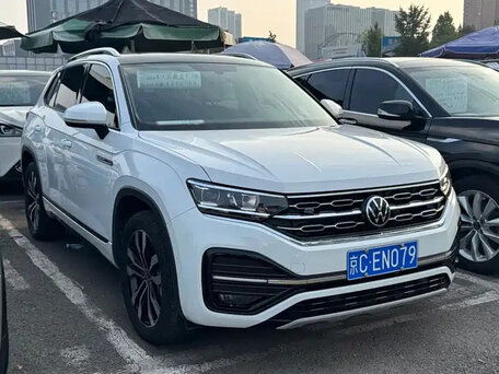 2023 Volkswagen Tayron I Рестайлинг, белый, 2457000 рублей, вид 1