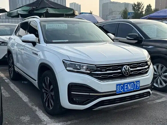 2023 Volkswagen Tayron I Рестайлинг, белый, 2457000 рублей