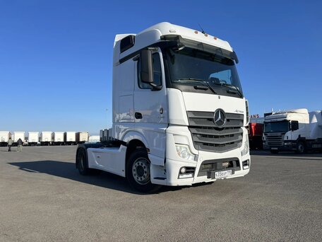 2020 Mercedes-Benz Actros, белый, 4950000 рублей, вид 3